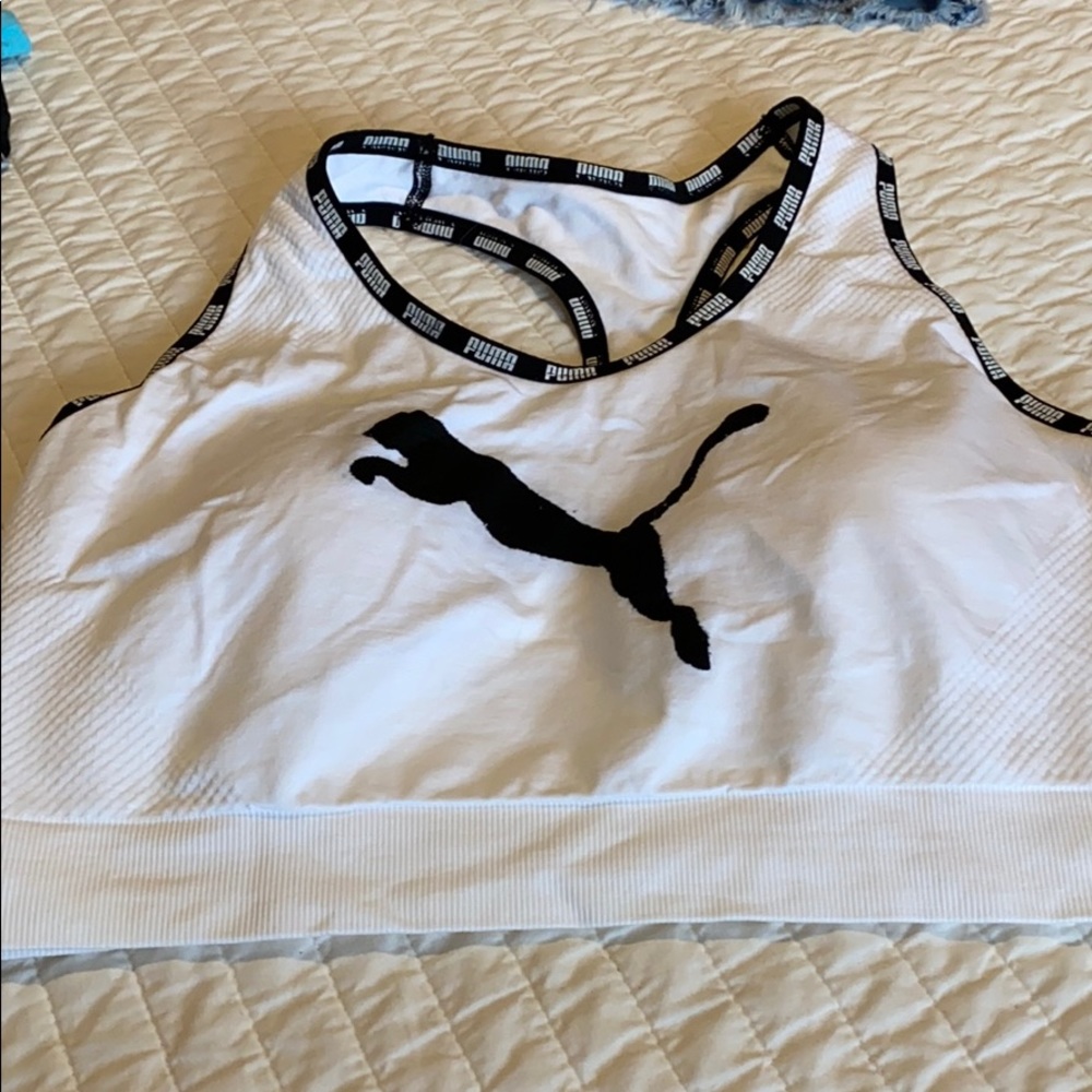 Sports bra